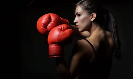 Light boxing cours boxe debutant femmes pas de coups au visage securité